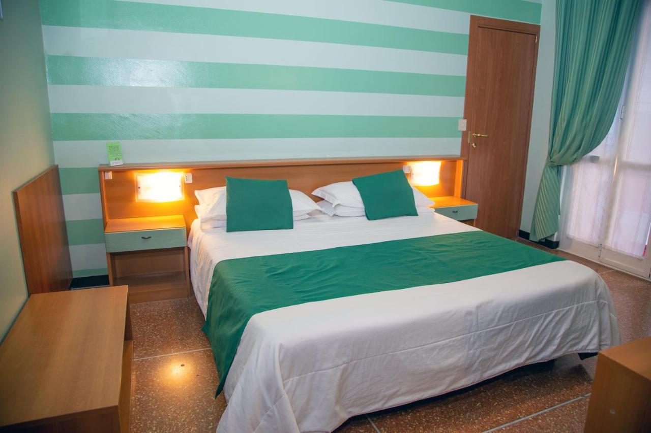 Albergo Glory บอร์เก็ตโต ซานโต สปีริโต ภายนอก รูปภาพ