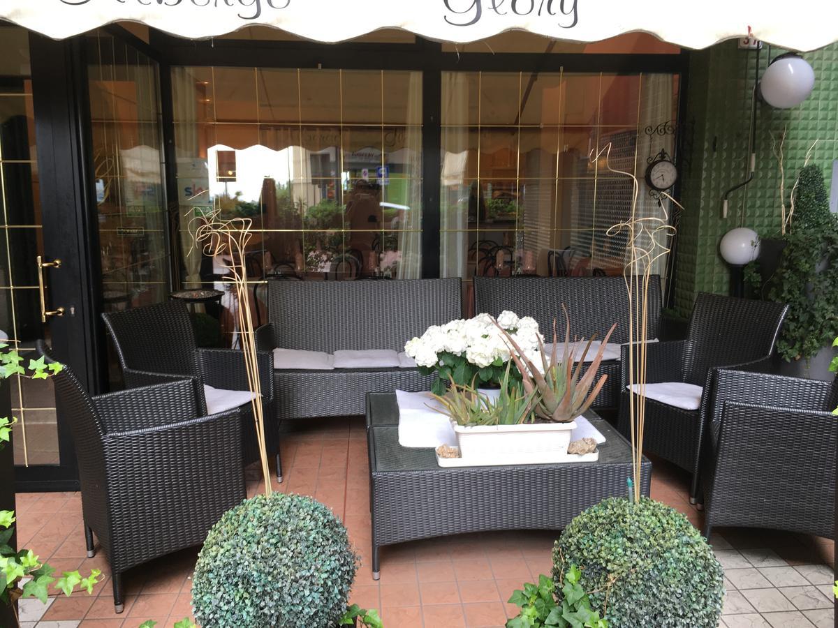 Albergo Glory บอร์เก็ตโต ซานโต สปีริโต ภายนอก รูปภาพ